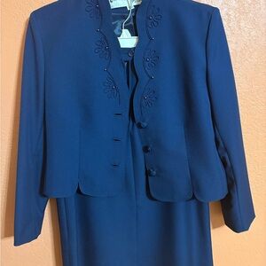 Elegant Blue Women's Suit Set